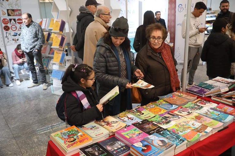 جانب من معرض الكتاب وسط مدينة الثقافة في تونس