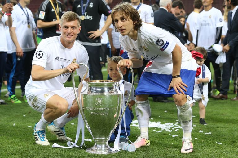 لوكا مودريتش وتوني كروس