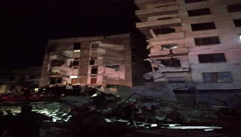 مبنى سوري مدمر جراء الزلزال