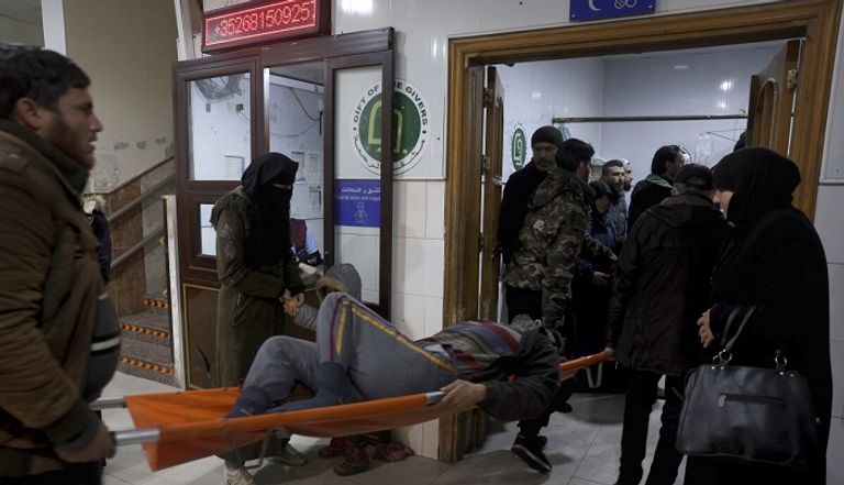 جهود مضنية لإخراج العالقين تحت الأنقاض