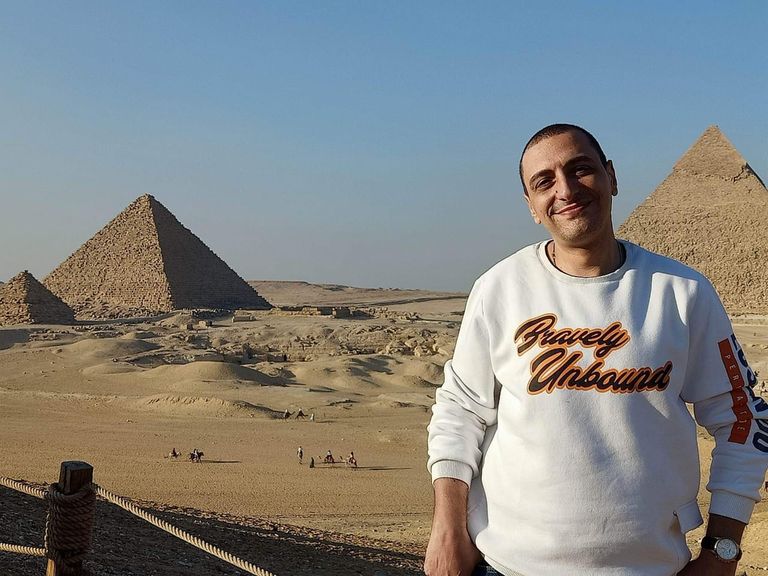 المترجم هشام فهمي