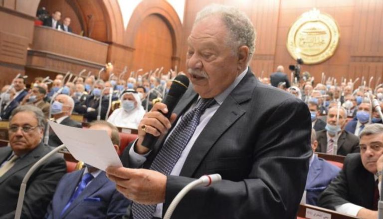 الفنان المصري يحيى الفخراني 