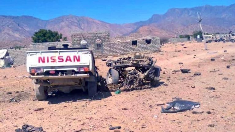 الدورية الأمنية بعد استهدافها في أبين