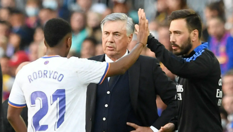 رودريجيو وأنشيلوتي ريال مدريد ضد الأهلي في كأس العالم للأندية