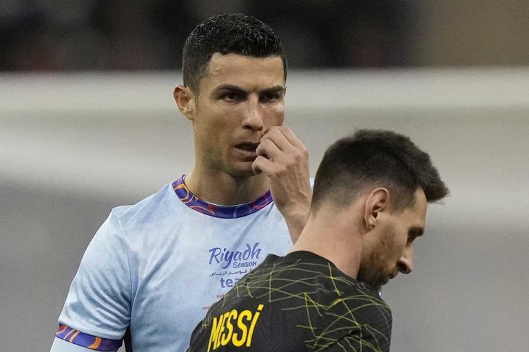 ليونيل ميسي في السعودية مع باريس لمواجهة فريق نجوم الهلال والنصر ليونيل ميسي وشقيقه ماتياس