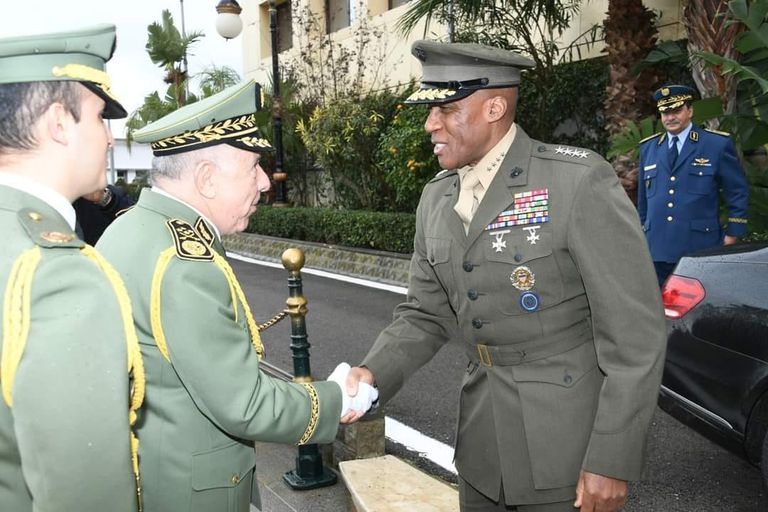 رئيس الأركان الجزائري مع قائد قوات "أفريكوم" الأمريكية