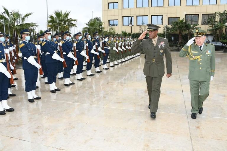 رئيس الأركان الجزائري مع قائد قوات "أفريكوم" الأمريكية