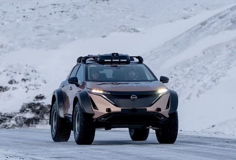 الزوجين كريس وجوليا الزوجان كريس وجوليا