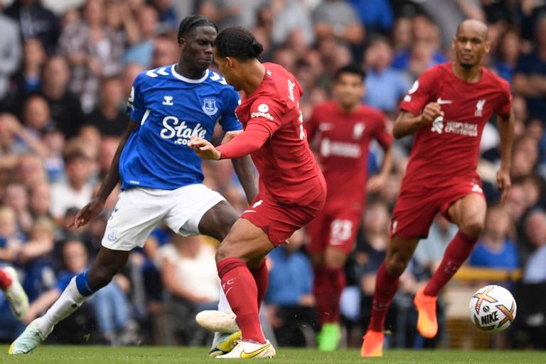 مباراة ليفربول وإيفرتون ليفربول وإيفرتون