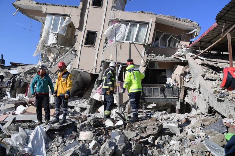 جانب من المساعدات الإماراتية لمتضرري زلزال سوريا وتركيا