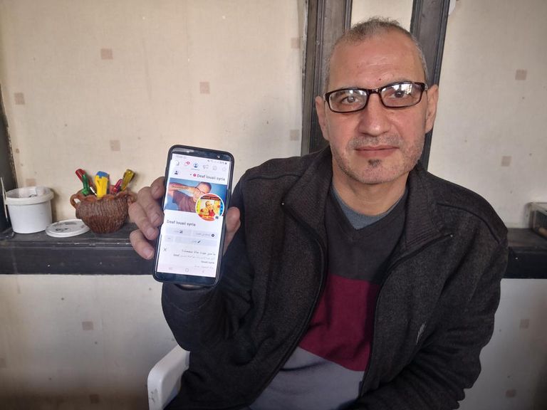 جانب من آثار الزلزال