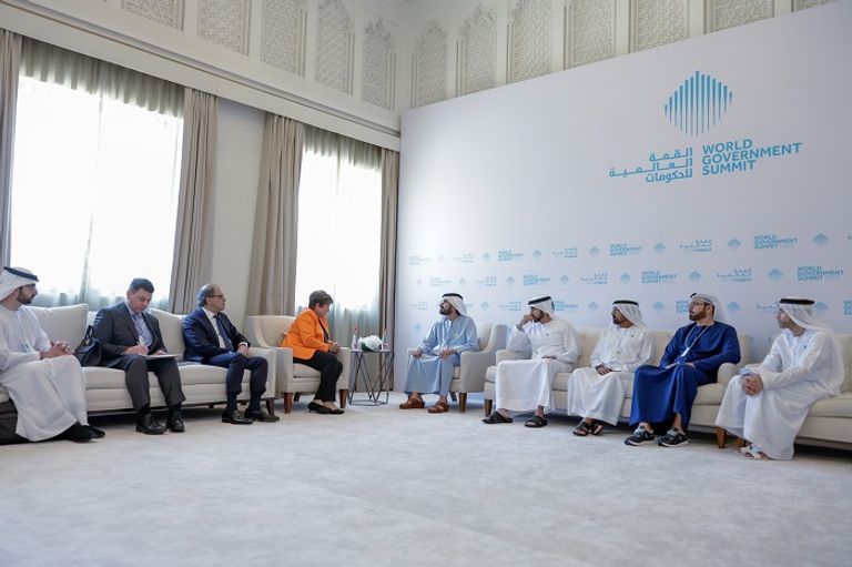 الشيخ محمد بن راشد يلتقي مديرة صندوق النقد الدولي كريستالينا جورجيفا