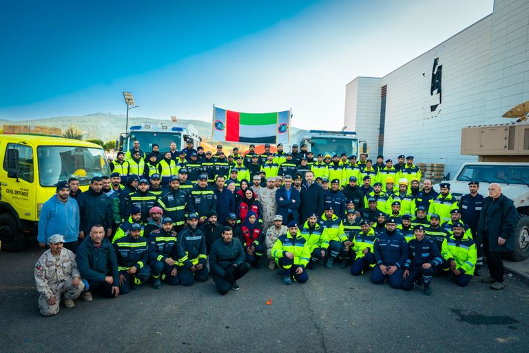  الشيخ عبدالله بن زايد آل نهيان مع فريق الإمارات للبحث والإنقاذ في تركيا 