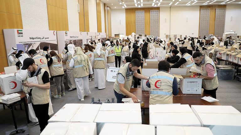 حملة جسور الخير تجسد القيم الأصيلة للمجتمع الإماراتي