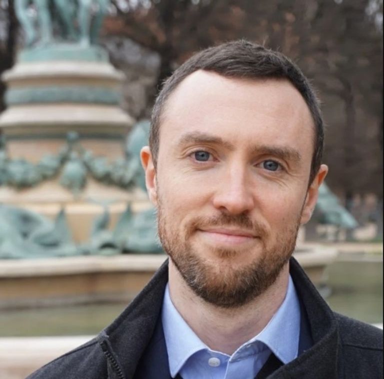 غيوم لافرتون