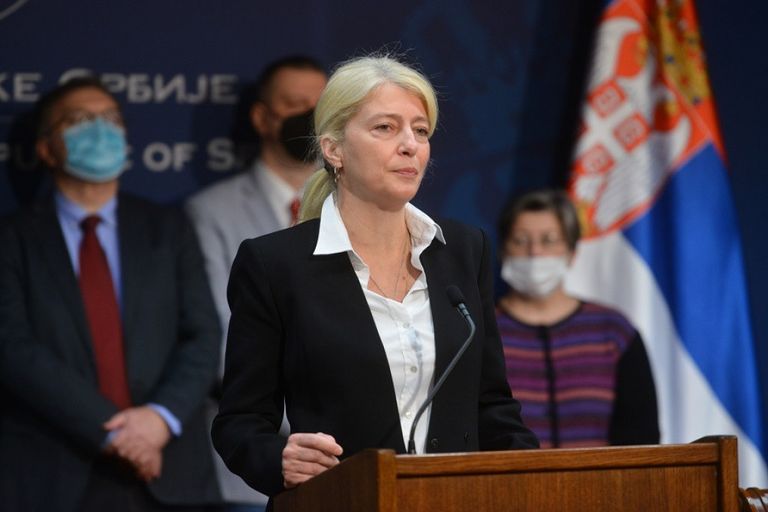 يلينا بيجوفيتش وزيرة العلوم والتطوير التكنولوجي والابتكار في صربيا
