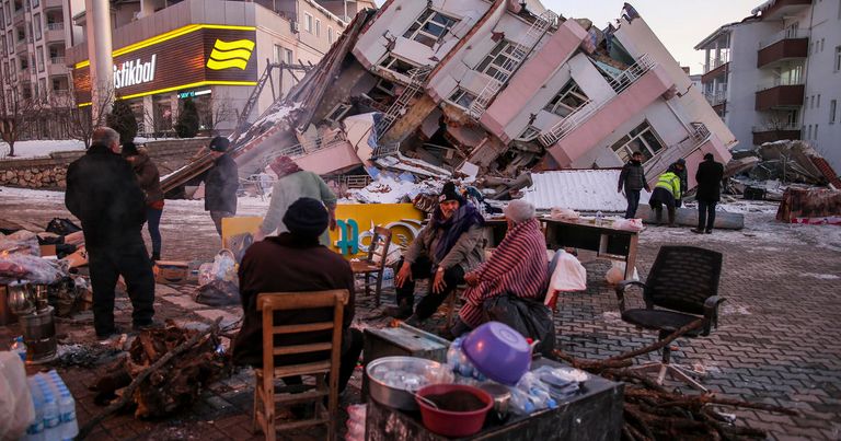 أعراض عقدة الناجي survivor guilt