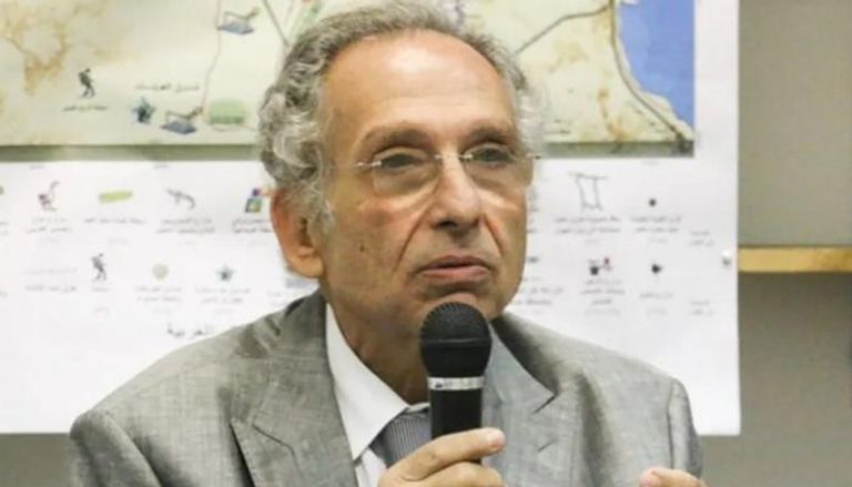 المعارض السياسي المصري ممدوح حمزة
