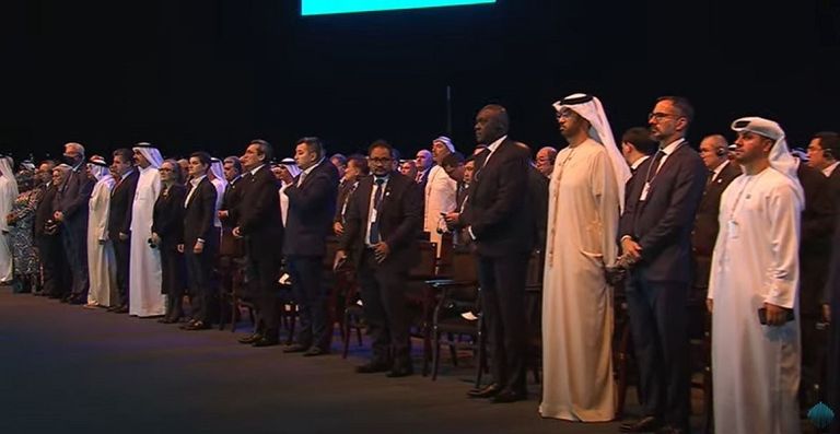 القمة العالمية للحكومات.. دقيقة صمت حدادا على ضحايا زلزال سوريا وتركيا