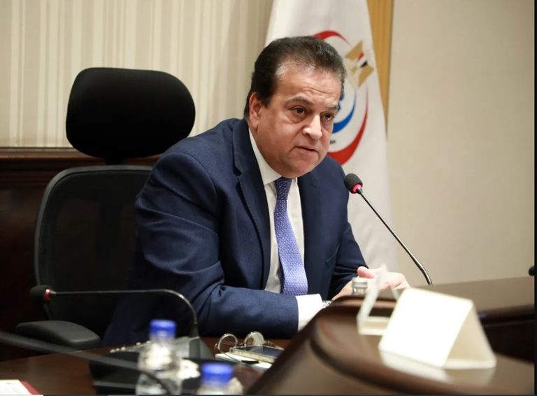 الدكتور خالد عبدالغفار وزير الصحة المصري