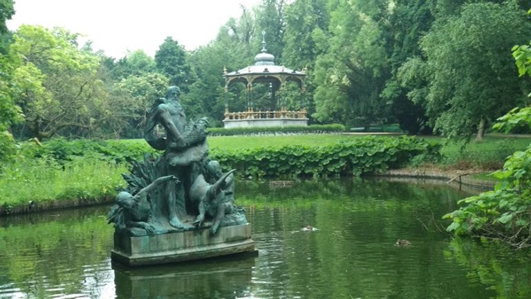 حديقة الملكة أستريد أحد ماكن السياحة في بروج السياحة في بروج… 5 بقاع بقلب فينيسيا الشمال