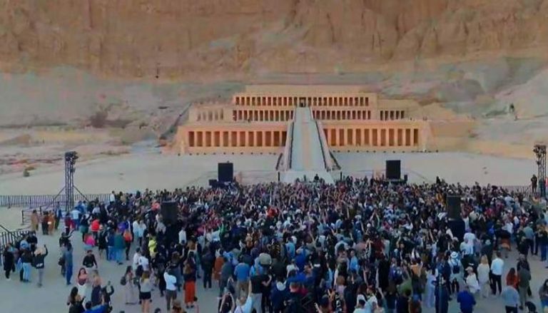 حفل معبد حتشبسوت يثيرا جدلا بالقاهرة 