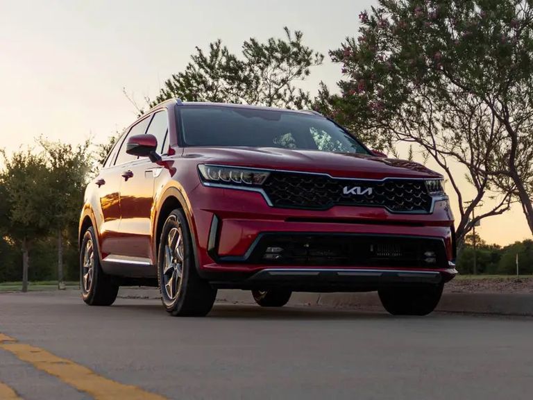 كيا سيارات لكزس