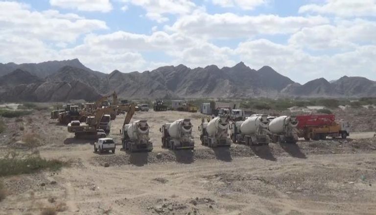 موقع سد حسان الذي تمول عمليات تشييده دولة الإمارات في جنوب اليمن