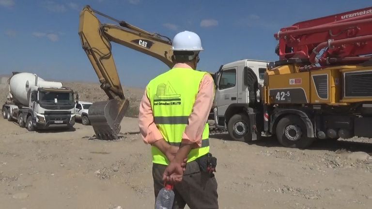 موقع سد حسان الذي تمول عمليات تشييده دولة الإمارات في جنوب اليمن