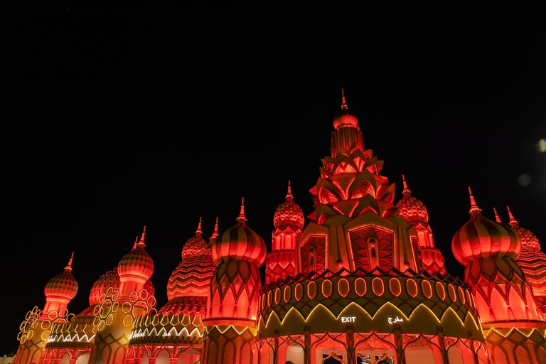 القرية العالمية في دبي