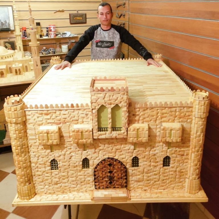 مجسم قلعة قايتباي باستخدام المشابك