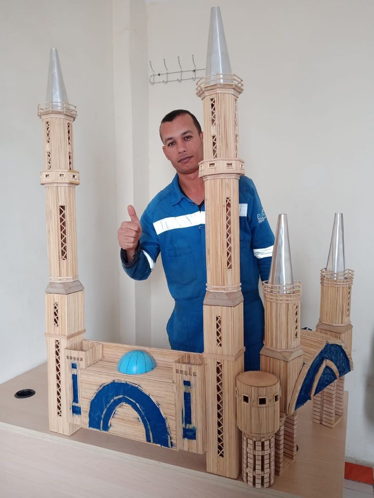 مجسم قلعة قايتباي باستخدام المشابك