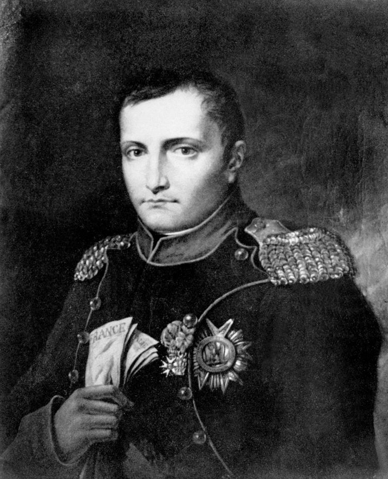 تمثال من البرونز لنابليون بونابرت