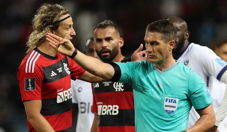 كوفاكش في قمة الهلال وفلامنجو إستفان كوفاكس حكم مباراة ليفربول وريال مدريد