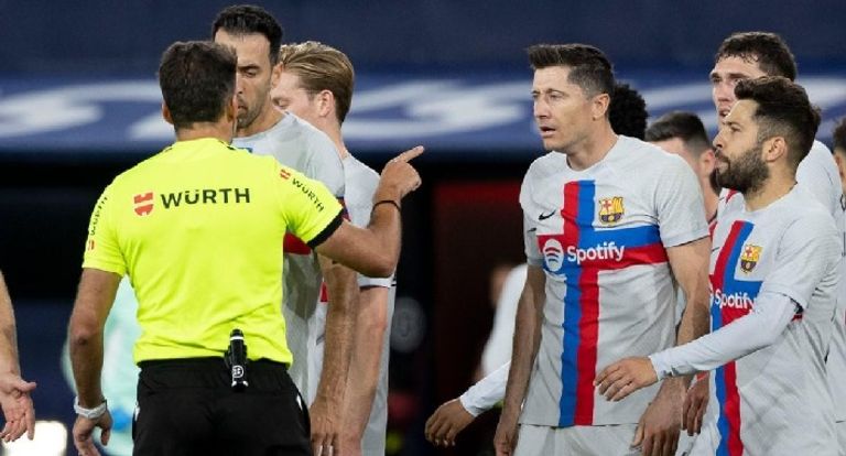 روبرت ليفاندوفسكي وجيل مانزانو فينيسيوس جونيور ضد أوساسونا