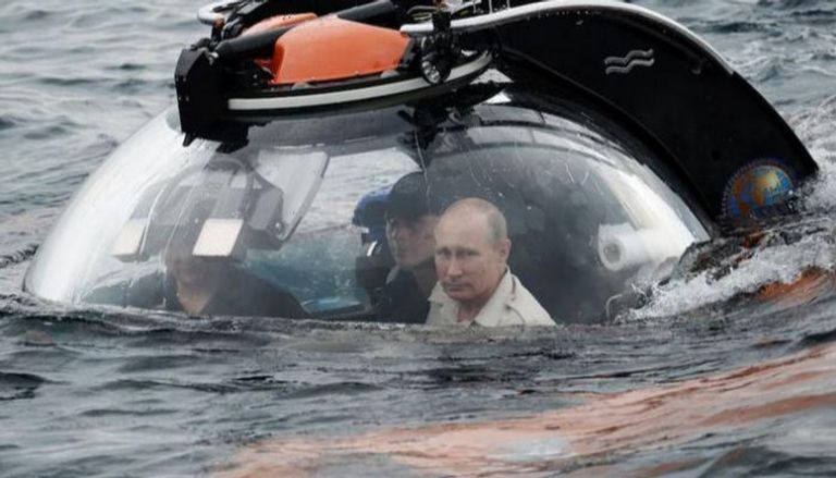 بوتين في قاع البحر الأسود على متن غواصة  عام 2015