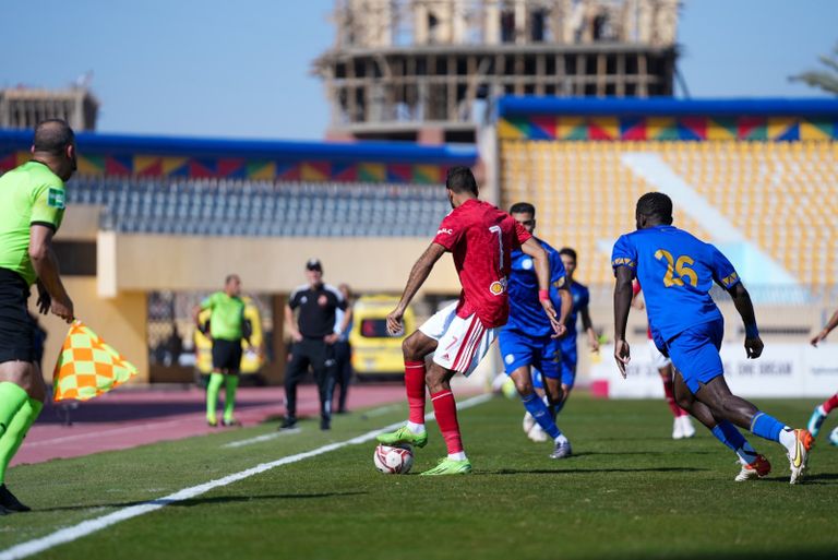 من مباراة الأهلي وأسوان في الدوري المصري من مباراة الأهلي وأسوان في الدوري المصري