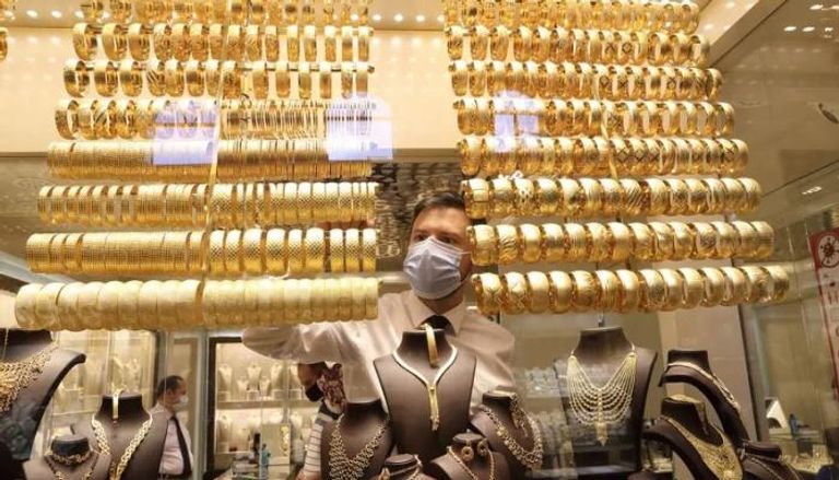تركيا تتحوط بالذهب من تضخم جامح يعصف بالأسواق