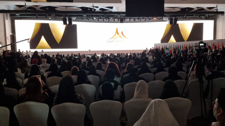 جانب من القمة العالمية للمرأة 2023