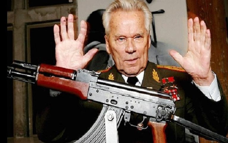 كلاشينكوف ميخائيل كلاشنيكوف