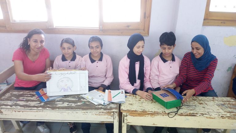 جانب من تعليم تلاميذ المدارس المجتمعية - أرشيفية