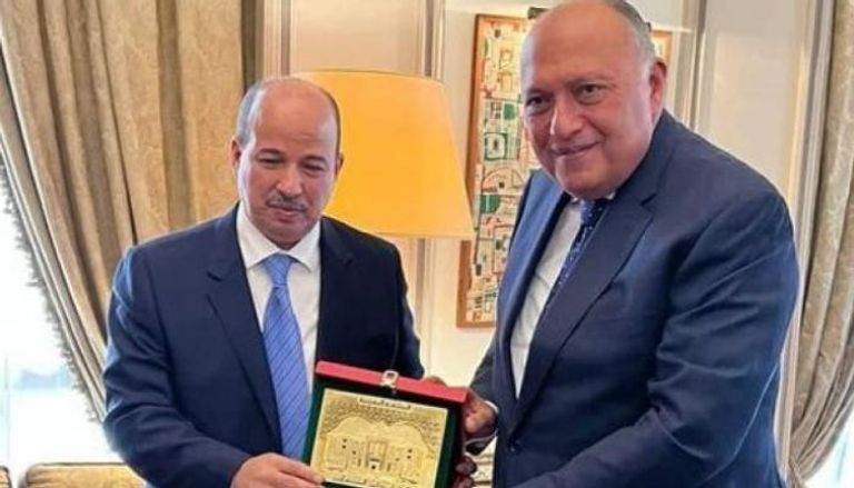 لقاء وزير الخارجية المصري والدبلوماسي المغربي