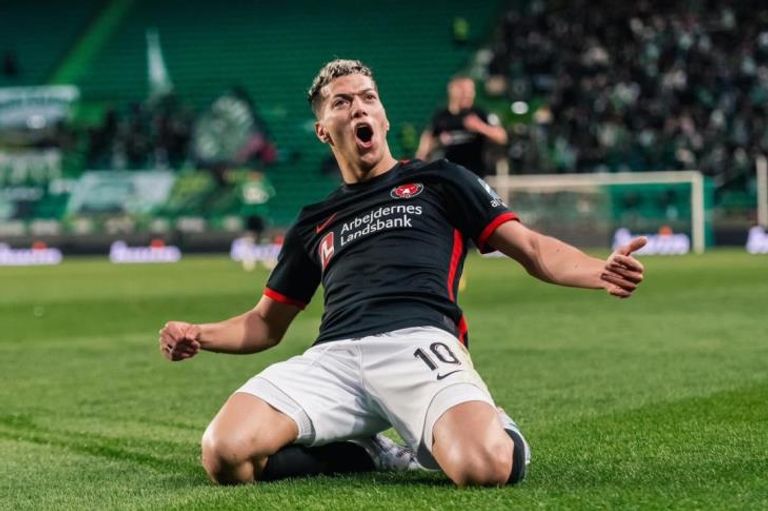 إمام عاشور لاعب ميتييلاند إمام عاشور لاعب وسط ميتييلاند الدنماركي