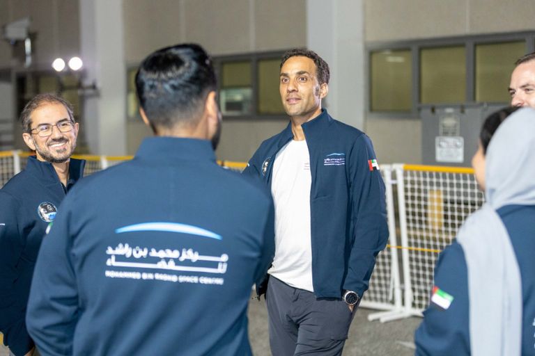 فريق مركز محمد بن راشد للفضاء
