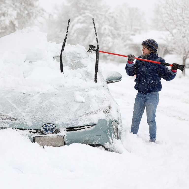 الثلوج تجتاح كاليفورنيا