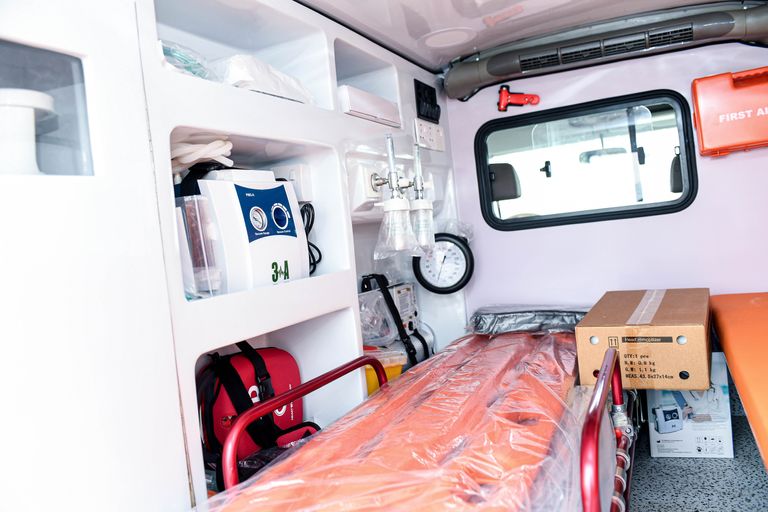 سيارات متطورة هدية من الإمارات لسوريا