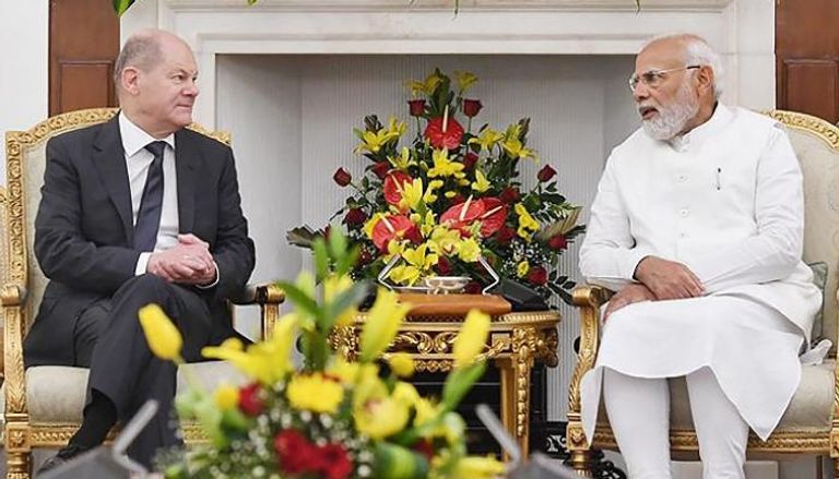 شولتز  مع رئيس الوزراء الهندي ناريندرا مودي