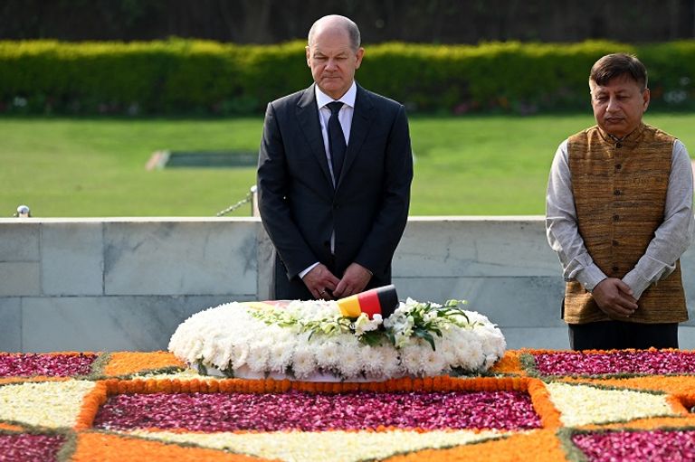 شولتز خلال زيارته الحالية للهند جانب من لقاء شولتز ومودي