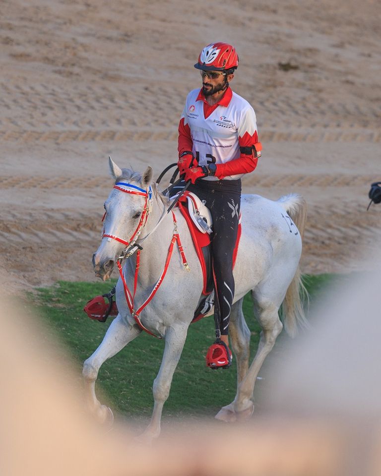 الشيخ ناصر بن حمد آل خليفة في كأس العالم للقدرة كأس العالم للقدرة في أبوظبي