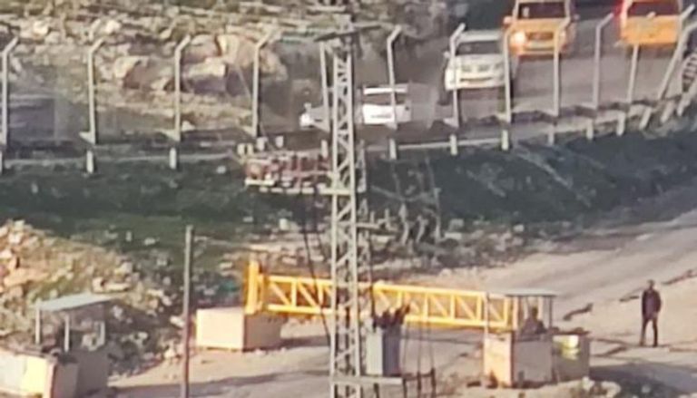 الجيش الإسرائيلي يغلق الطرق في محيط نابلس
